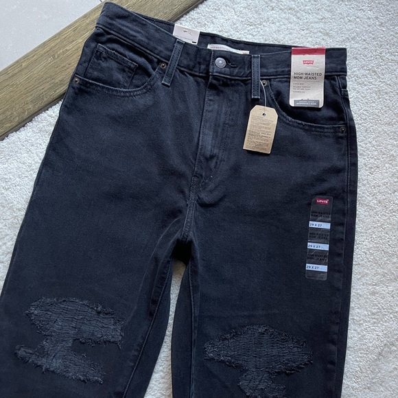 NWT Levi's High Waisted Mom Jeans Size 29/27 - Picture 4 of 12